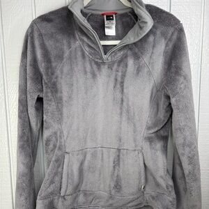 The North Face Women's Gray Medium Fleece 1/4 Zip Cozy